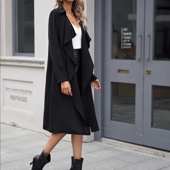 Open front solid coat - Picture 2 of 3